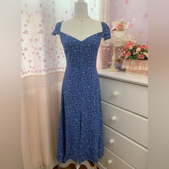 Reformation Baxley Dress - Picture 6 of 8